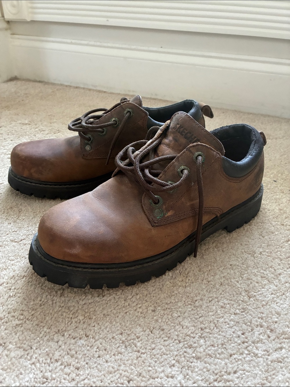 Sketchers Leather Work-Style Lace-Up Shoes